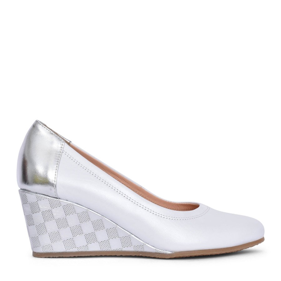 Bioeco Shoes And Matching Bags | Bioeco Bioeco 5899 White Leather Wedge Court Shoe 5899-2362